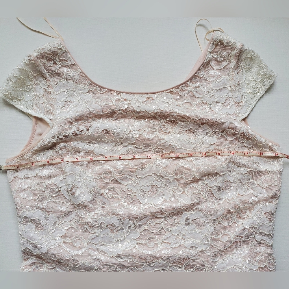 JACQUES VERT SPECIAL OCCASION WHITE LACE BLAUSE WITH BEIGE LINING ( SIZE 12 ) - Picture 8 of 10